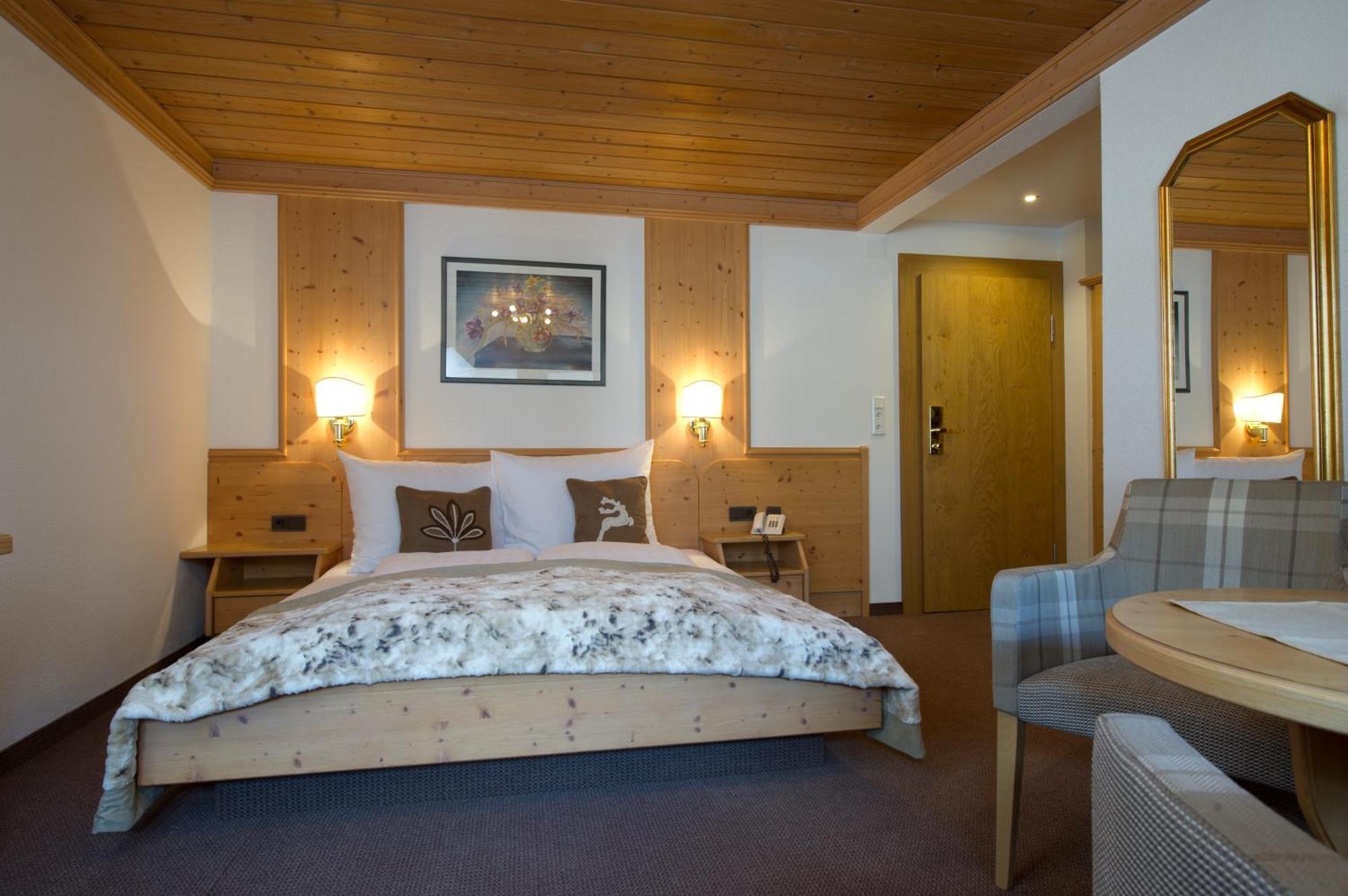 Hotel Maria Theresia Ишгъл Стая снимка