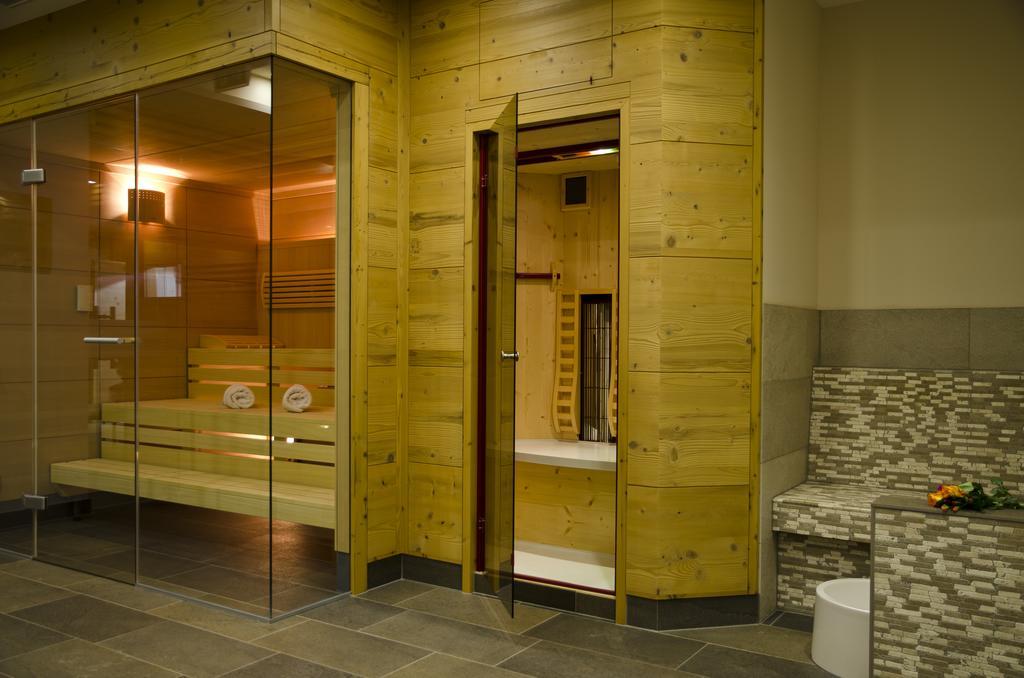 Hotel Maria Theresia Ишгъл Екстериор снимка