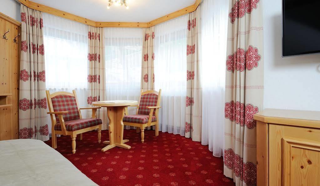 Hotel Maria Theresia Ишгъл Екстериор снимка