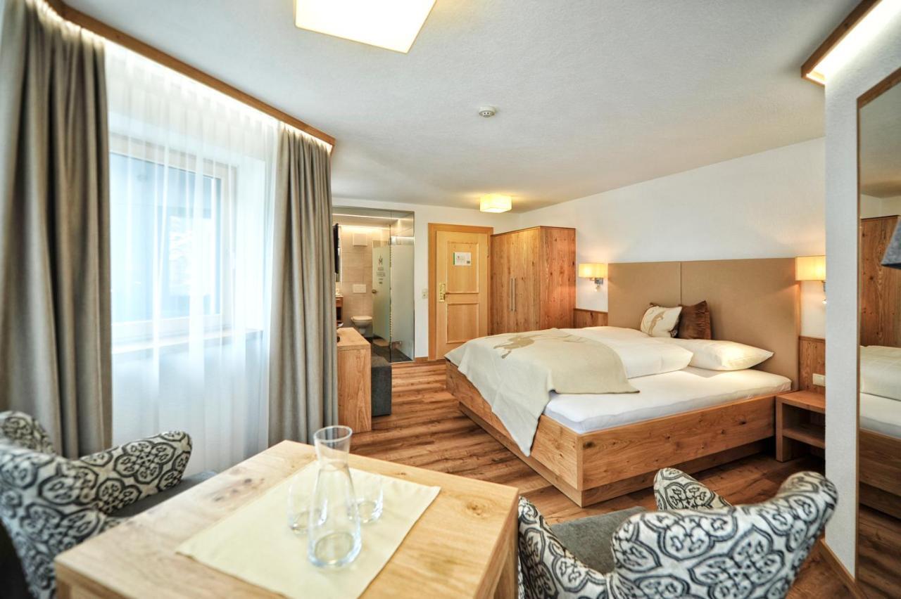Hotel Maria Theresia Ишгъл Екстериор снимка