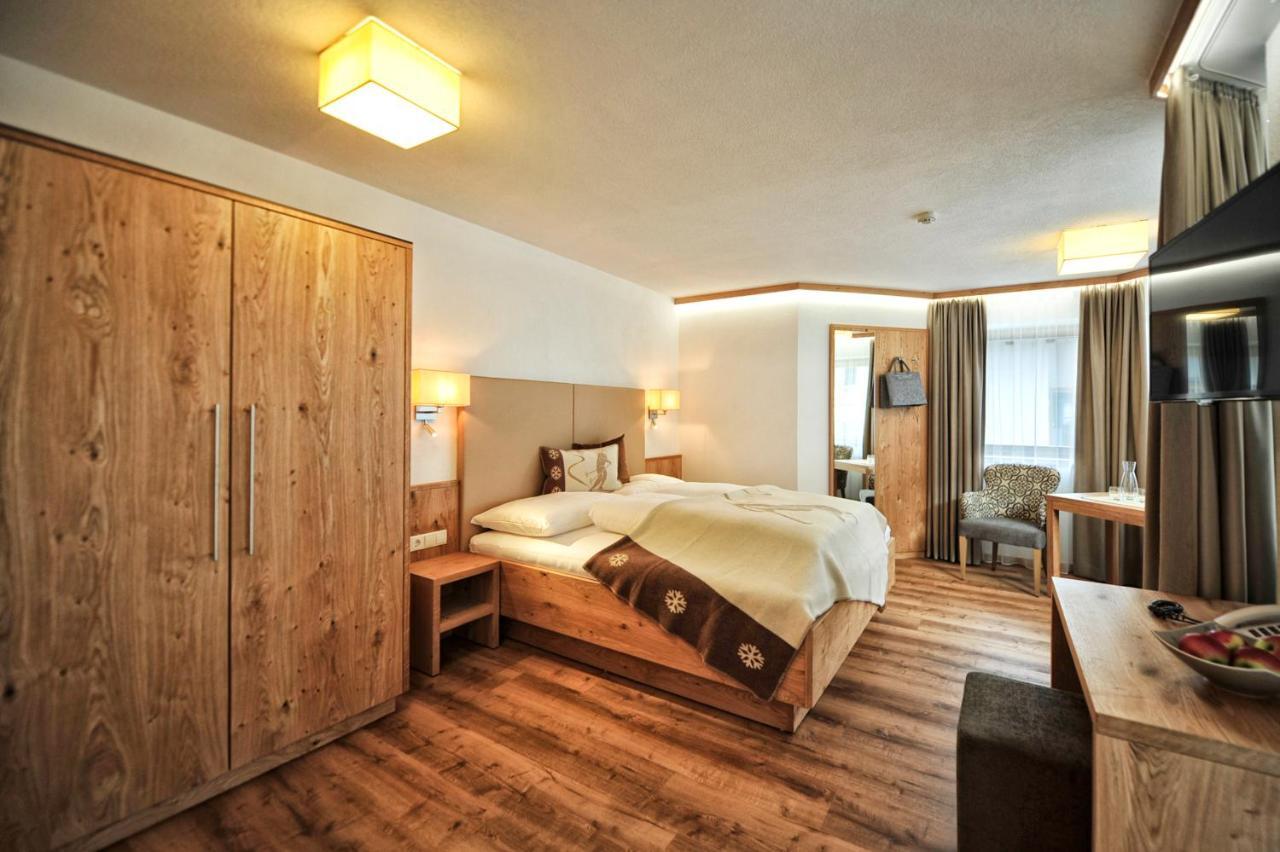 Hotel Maria Theresia Ишгъл Екстериор снимка