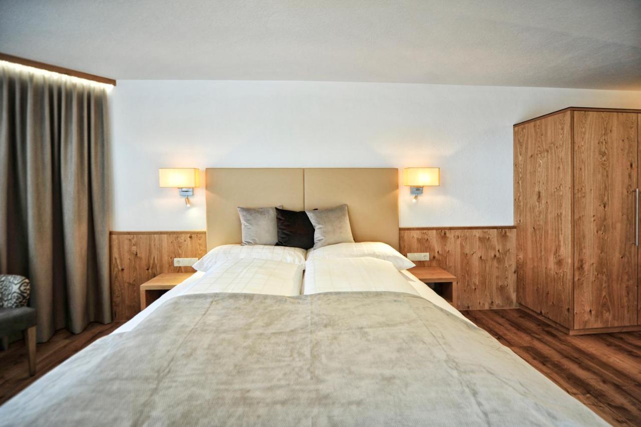 Hotel Maria Theresia Ишгъл Екстериор снимка
